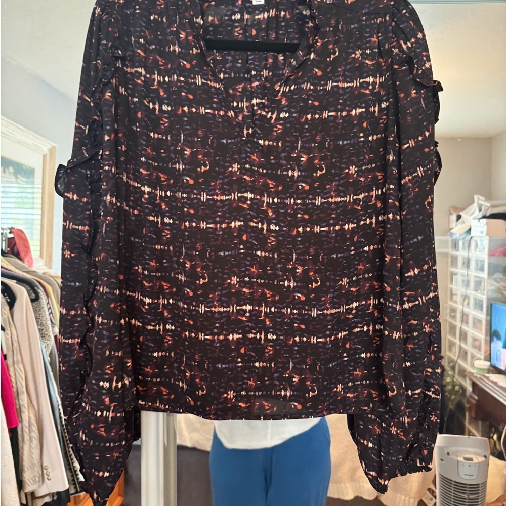 Evereve Black and Orange Blouse
